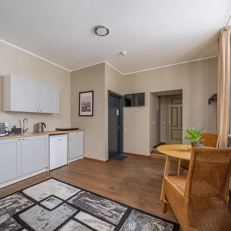 Enjoy Old Town Vibes In 1716 Laipu With 4 Stylish And 1 Penthouse Апартаменты