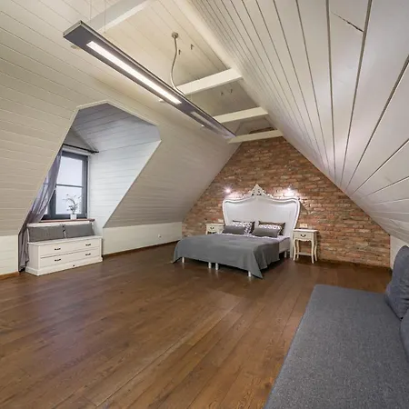 Enjoy Old Town Vibes In 1716 Laipu With 4 Stylish And 1 Penthouse Διαμέρισμα